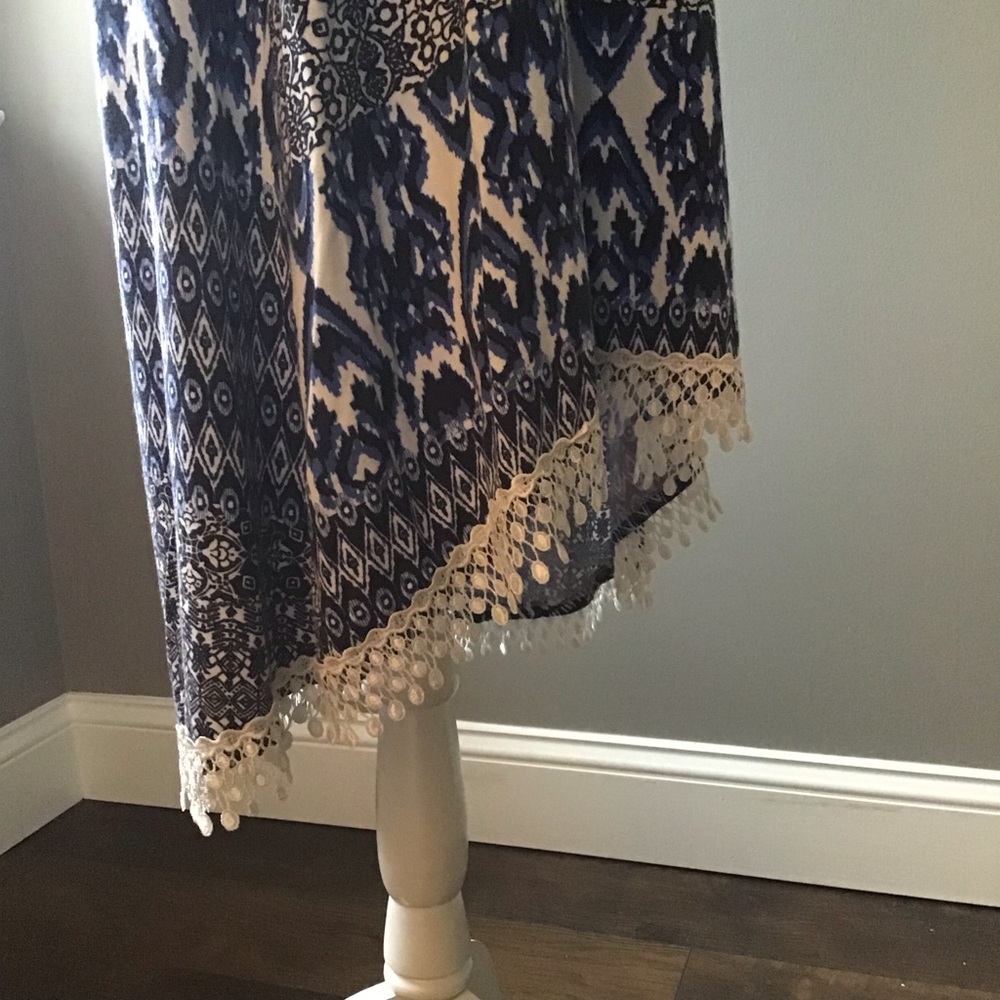 Dress - Picture 6 of 8